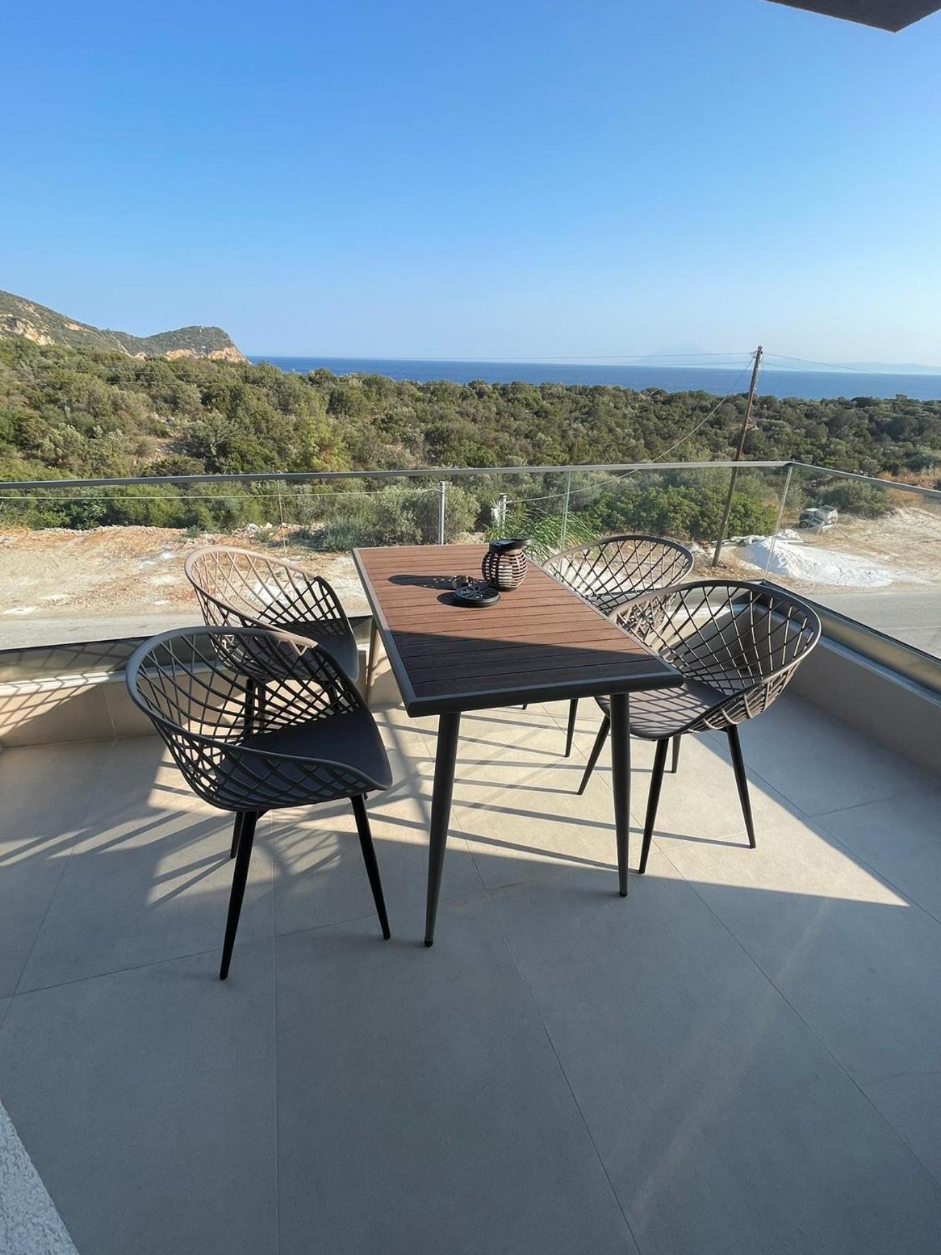 Geomar Luxury Apartment